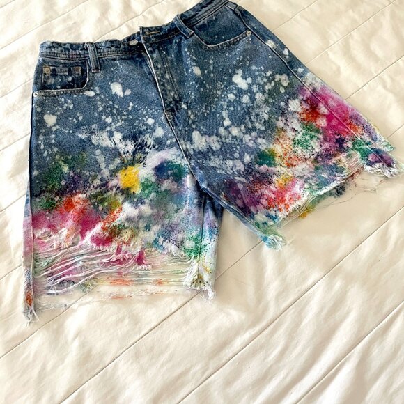 Distressed High Waisted Denim Shorts with Bold Color Splatters Size 8 - Picture 2 of 10